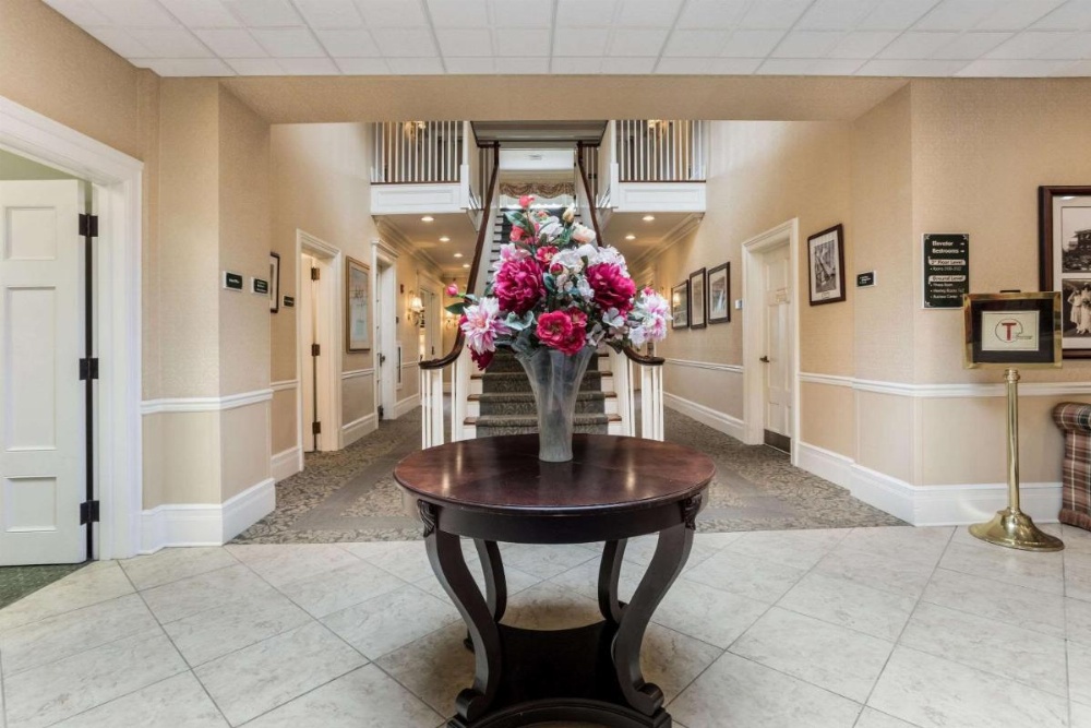 Traditions Hotel & Spa, Ascend Hotel Collection